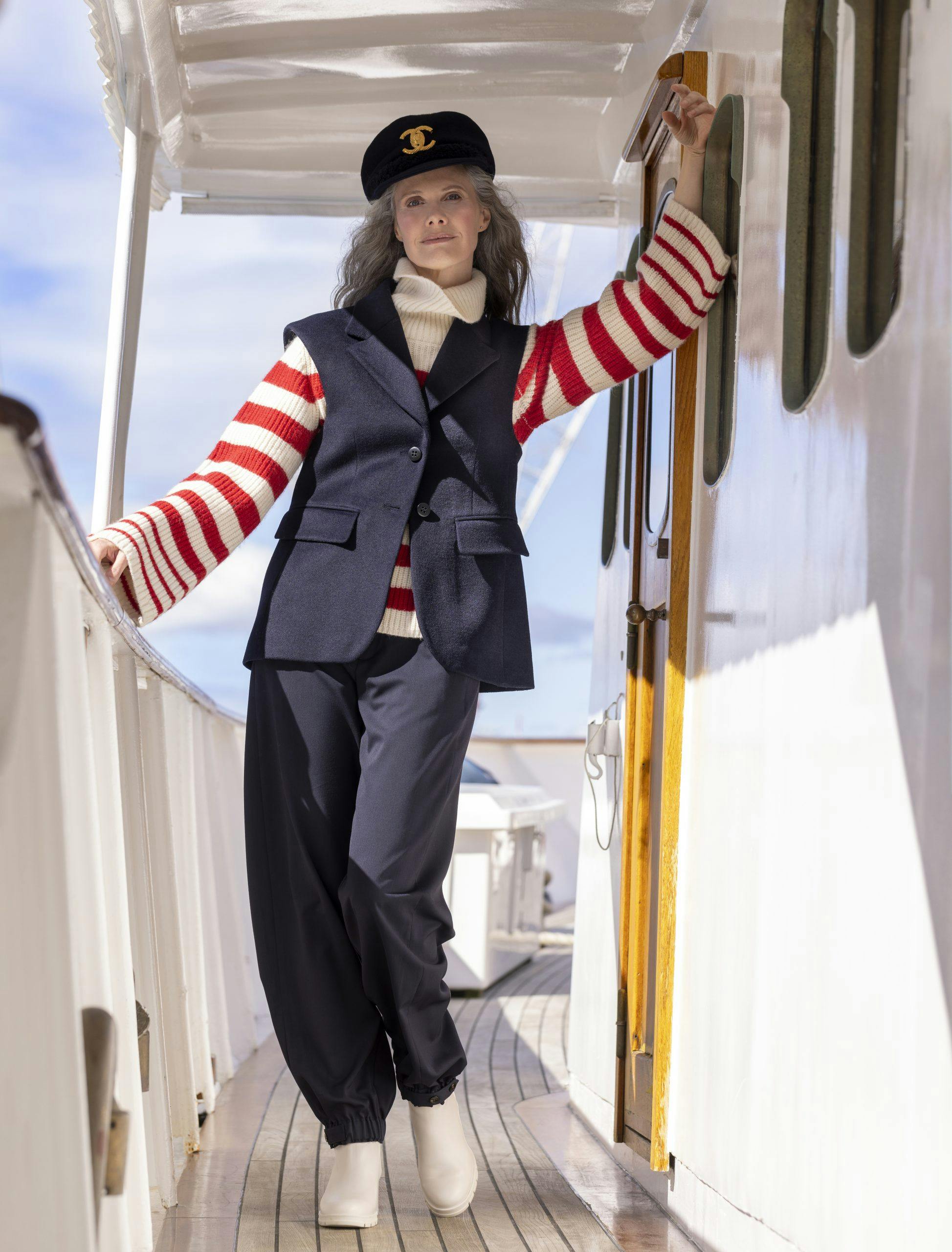 Velkledd med vest vintage hatt